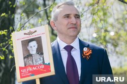 Колонну «Бессмертного полка» возглавил Александр Моор
