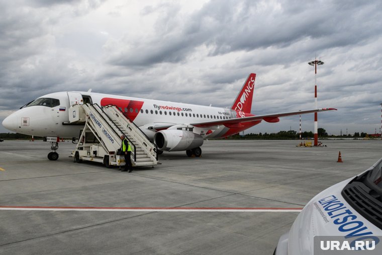 Авиакомпания Red Wings приостановила все рейсы в Израиль