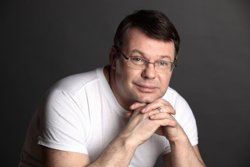 За помощью к Юрию Мансурову ехали пациенты со всей России и из других стран мира