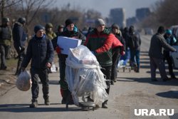 По словам Шошоакэ, Румыния готова стать мирным посредником для Киева и Москвы, чтобы остановить дискриминацию румын