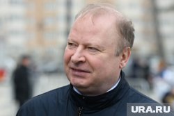 Виктор Шептий пообщался с героями СВО на соревнованиях по биатлону