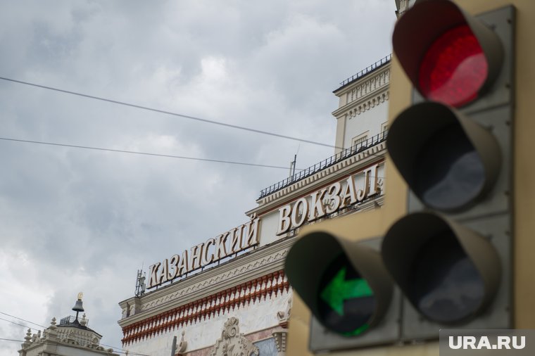 В 1932 году слово «светофор» официально вошло в состав русского языка, появившись в «Большой советской энциклопедии»