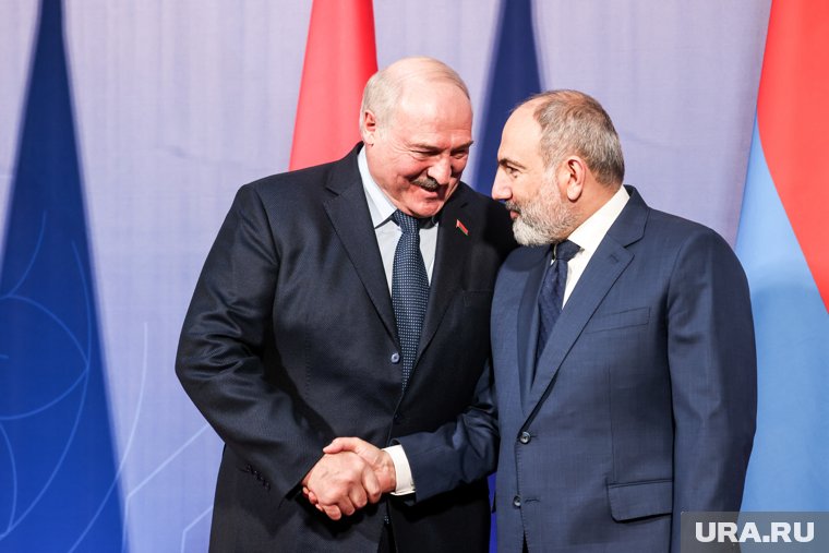 Еще в 2022 году все ровно было не только между президентом Белоруссии и премьер-министром Армении, но и между Арменией и ЕАЭС, и ОДКБ, саммит которой принимал Ереван