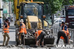 За работу вне территории РФ иностранных гражданам грозит высылка из страны
