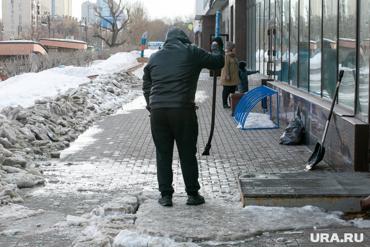 Сильного снегопада до новогодней ночи в Тюмени не будет