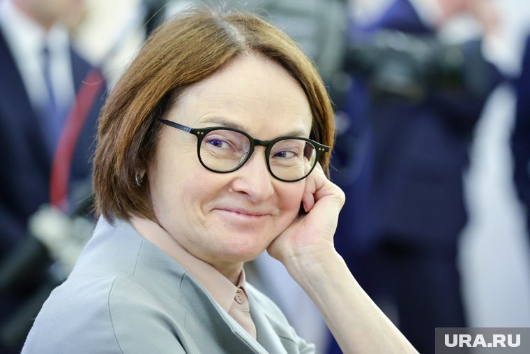 Экономика РФ выходит из перегрева, заявила Набиуллина, выступая на ПМЭФ