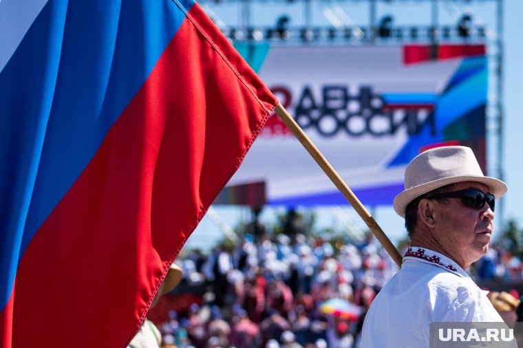 Рабочий день 11 июня будет сокращенным, поскольку предшествует празднику День России
