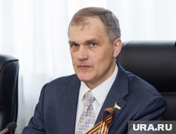 Главврачу нижневартовской больницы Сатинову грозит отставка из-за скандалов