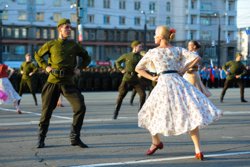 Репетиция торжественного построения войск Челябинского гарнизона. Челябинск