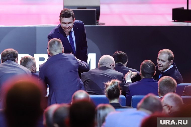 Антон Алиханов с понедельника работает в Екатеринбурге на «Иннопроме»