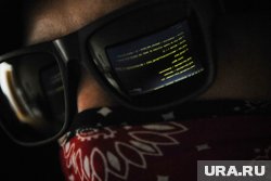 Одного из хакеров отправили на условный срок, во второму следствие продолжается