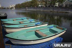 На смену деревянным лодкам приходят суда из пластика 
