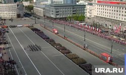 Жители Украины перестали праздновать День Победы, и вместо этого стали смотреть парад Победы в Москве