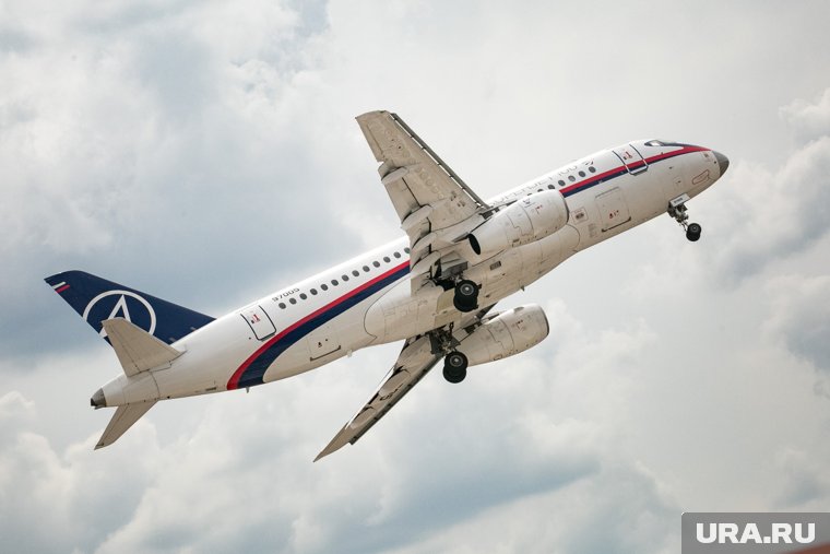 Производство Superjet 100 приостановлено до выхода версии NEW с полностью российским двигателем