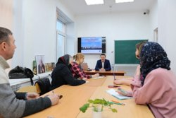 Автор курса — Михаил Насонов, богослов и журналист, глава епархиального отдела по связям с обществом и СМИ