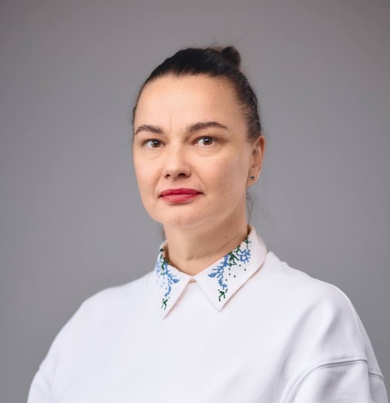 Инна Хваткова до назначения на должность трудилась замгендиректора центра