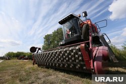 Механизаторам обещают высокую зарплату