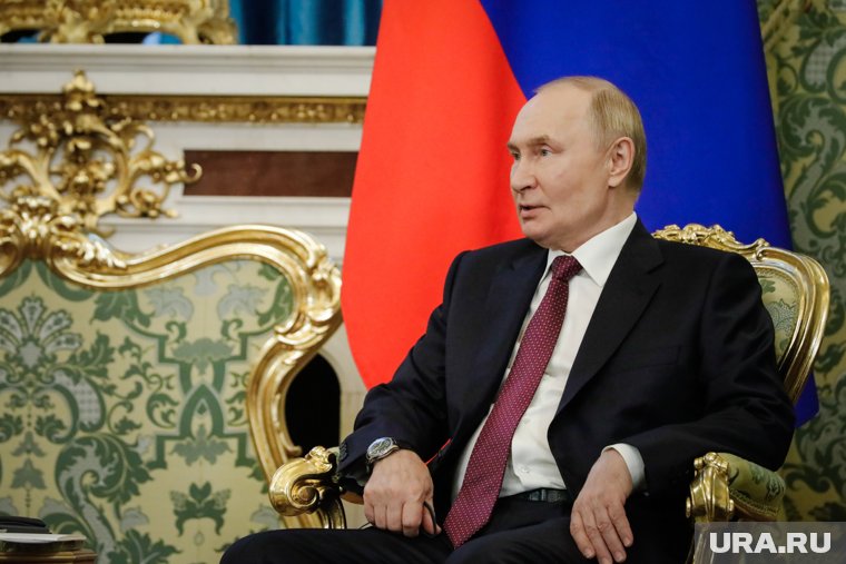 Путин поручил усовершенствовать налогообложение