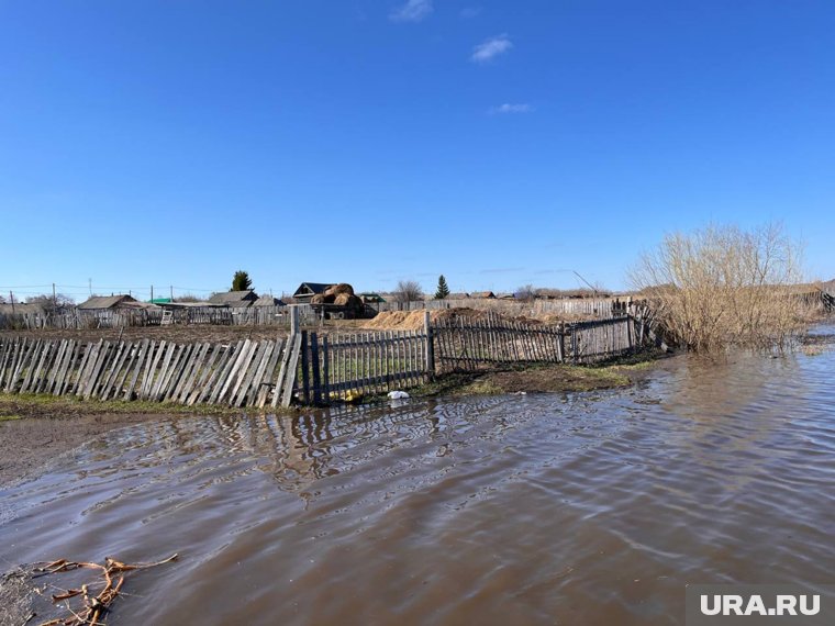 Вода заходила в огороды и даже в дома копейских поселков