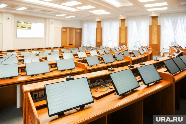 По итогам выборов определят 60 депутатов ЗСО