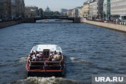При развороте в корабль врезалось другое судно