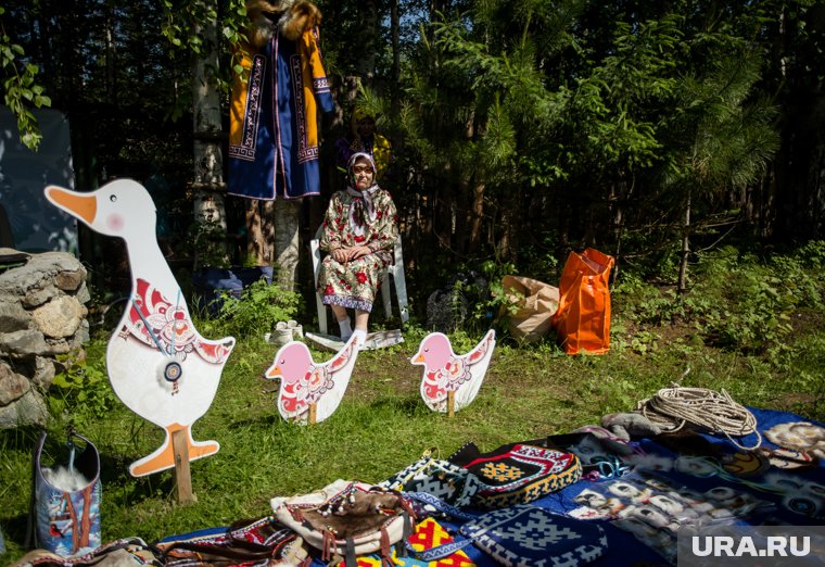 В новом туре-перезагрузке туристы научатся шить национальную одежду югорчан