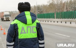 На место смертельной аварии прибили сотрудники Госавтоинспекции и спасатели