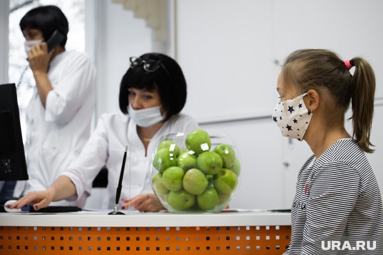 По словам Мурашко, репродуктивное здоровье детей в РФ будут ежегодно проверять с 13 лет