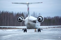 Серийное производство CRJ700 началось в 2001 году