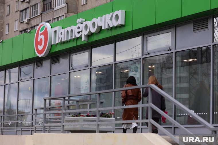В подольской «Пятерочке» мужчина избил женщину на глаза ее пятилетнего сына 
