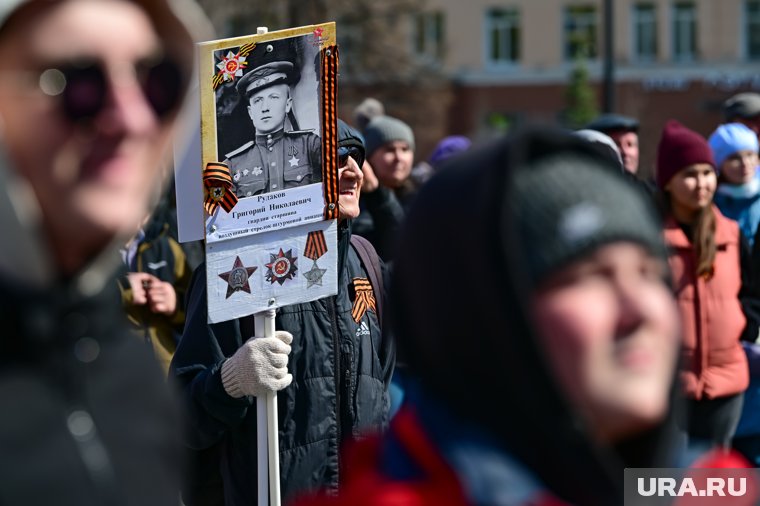 Организаторы напоминают, что присоединившись к колонне «Бессмертного полка», участники не смогут наблюдать за военным парадом