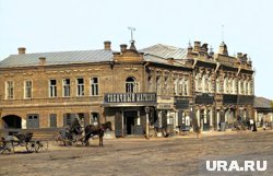 Счетоводы и извозчики: какие вакансии выбирали в Челябинске в начале XX века и сейчас. Фото