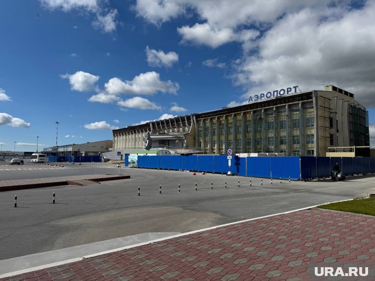 В аэропорту Нижневартовска экстренно сел самолет, летевший из Лондона в Пекин