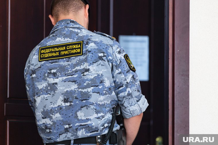 Судебные приставы запретили участнику спецоперации присутствовать в суде из-за шприцов