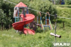 На состояние детских площадок можно пожаловаться в прокуратуру