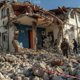 В Турции произошло мощное землетрясение, снесшее почти весь жилой район: онлайн-трансляция