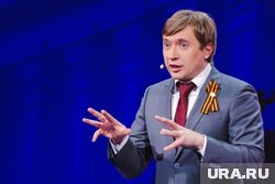 Гуров уточнил причины несогласия с повышением возраста молодежи