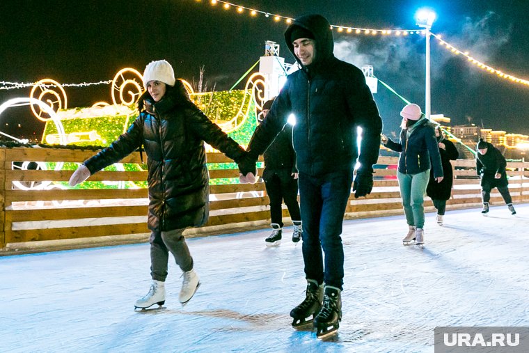 Фитнес коньки отлично подойдут для городского катка 