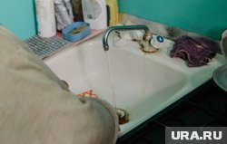 УК не может пока решить вопрос с отсутствием холодной воды в доме (архивное фото)