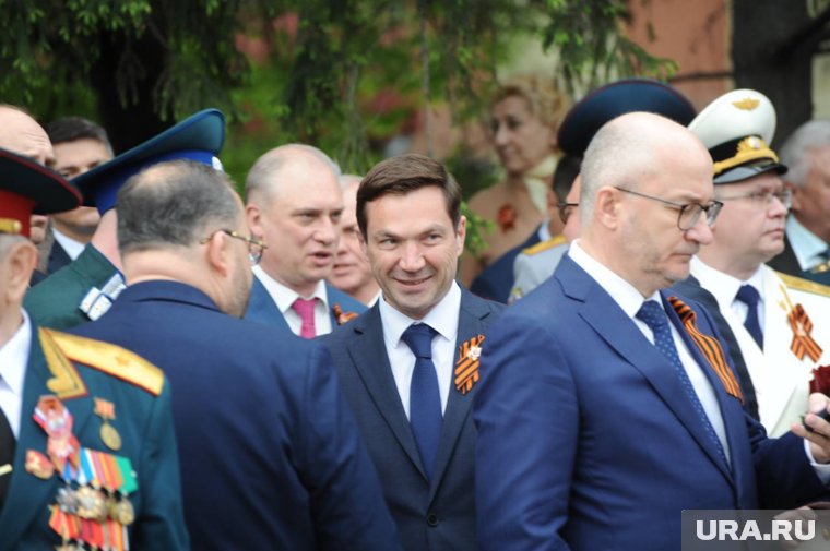 Мэр Алексей Лошкин поздравил с юбилеем Победы жителей Челябинска