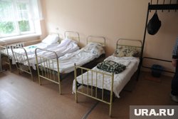 Для жильцов пострадавшего дома в школе №3 были организованы спальные места и горячее питание