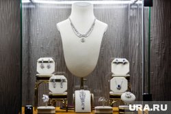 Летом вырос спрос на украшения