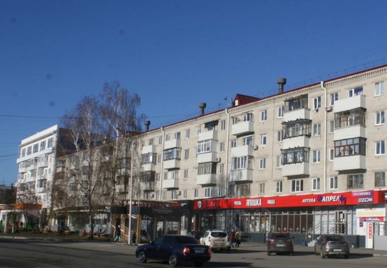 В этом доме был легендарный универсам