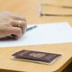 На бойца СВО, участвующего в тюменских выборах, заявили в полицию