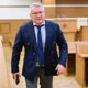 Работал на Донбассе, служил в ВДВ: что известно о депутате, которого забрали в свердловское правительство
