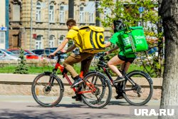 Студенты на летней подработке могут выбрать занятость на улице или в помещении