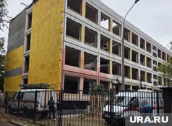 Здание школы в Москве, где произошло обрушение