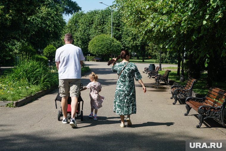 Родителей будут штрафовать на 2000 рублей за пренебрежение детьми