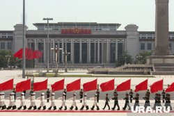 В Тяньаньмэнь проходит военный парад в честь 80-летия победы Китая над Японией