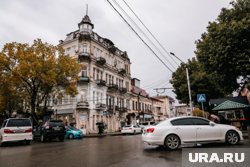 Время в пути из Ханты-Мансийска в Сухум займет 6 часов 35 минут